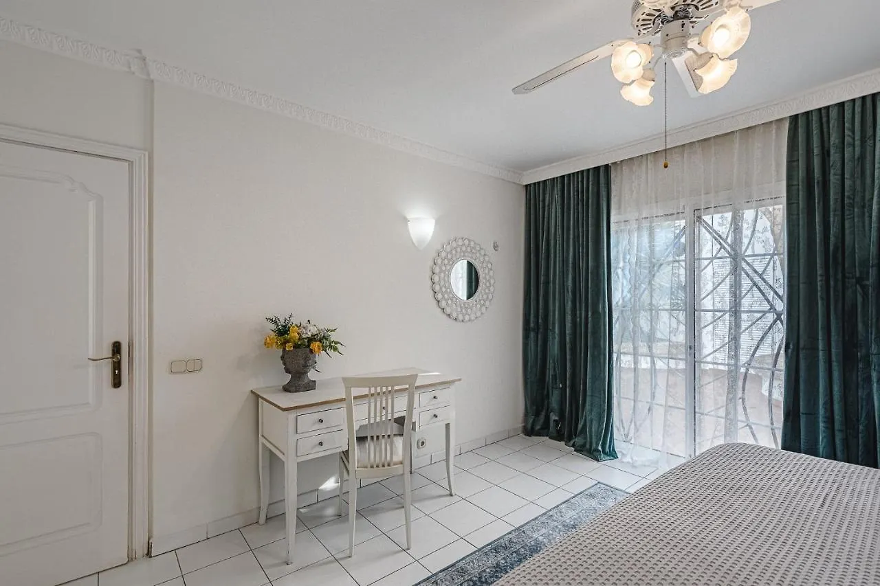 Luxury Villa El Duque 아데제 스페인