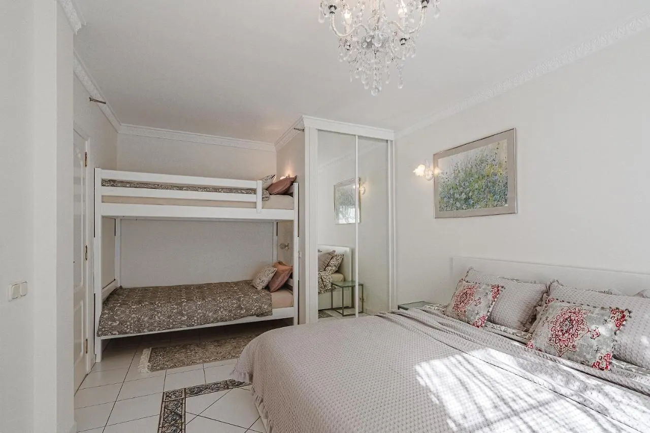Luxury Villa El Duque 아데제 아파트